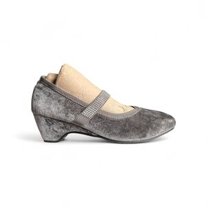 Elegant Gray Women's Shoes